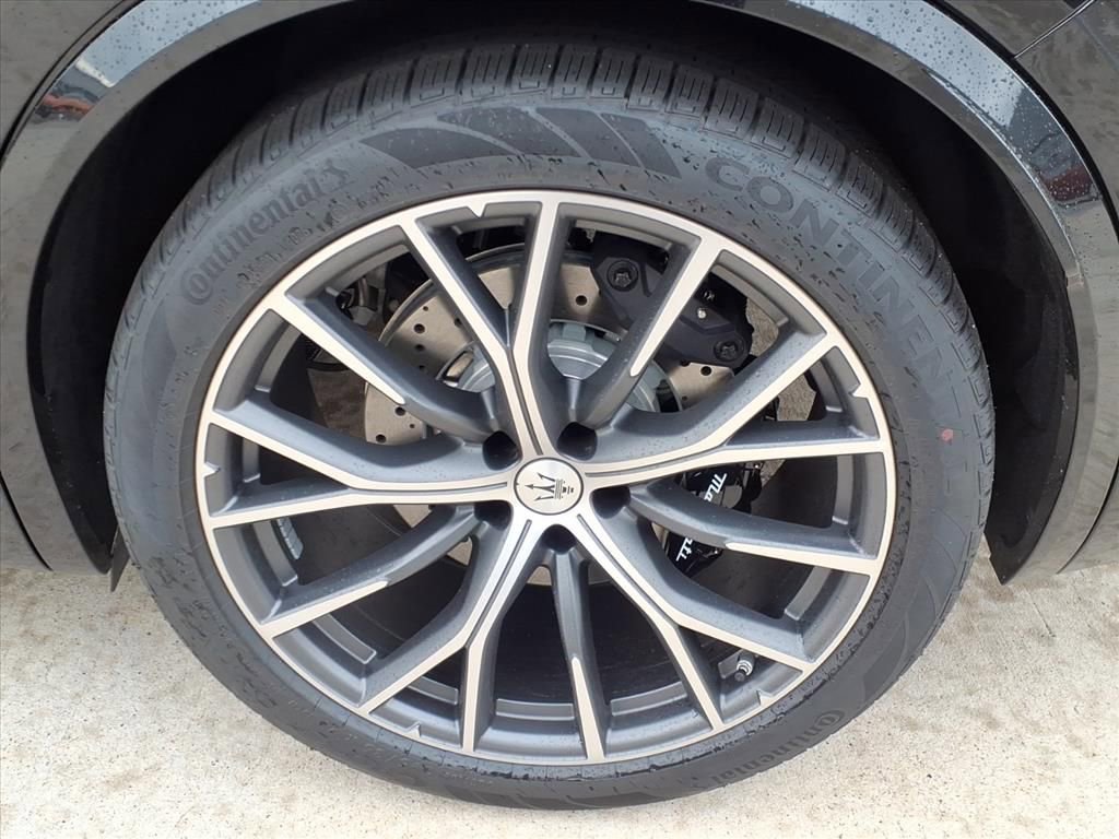 New 2026 Maserati Grecale Modena image 9