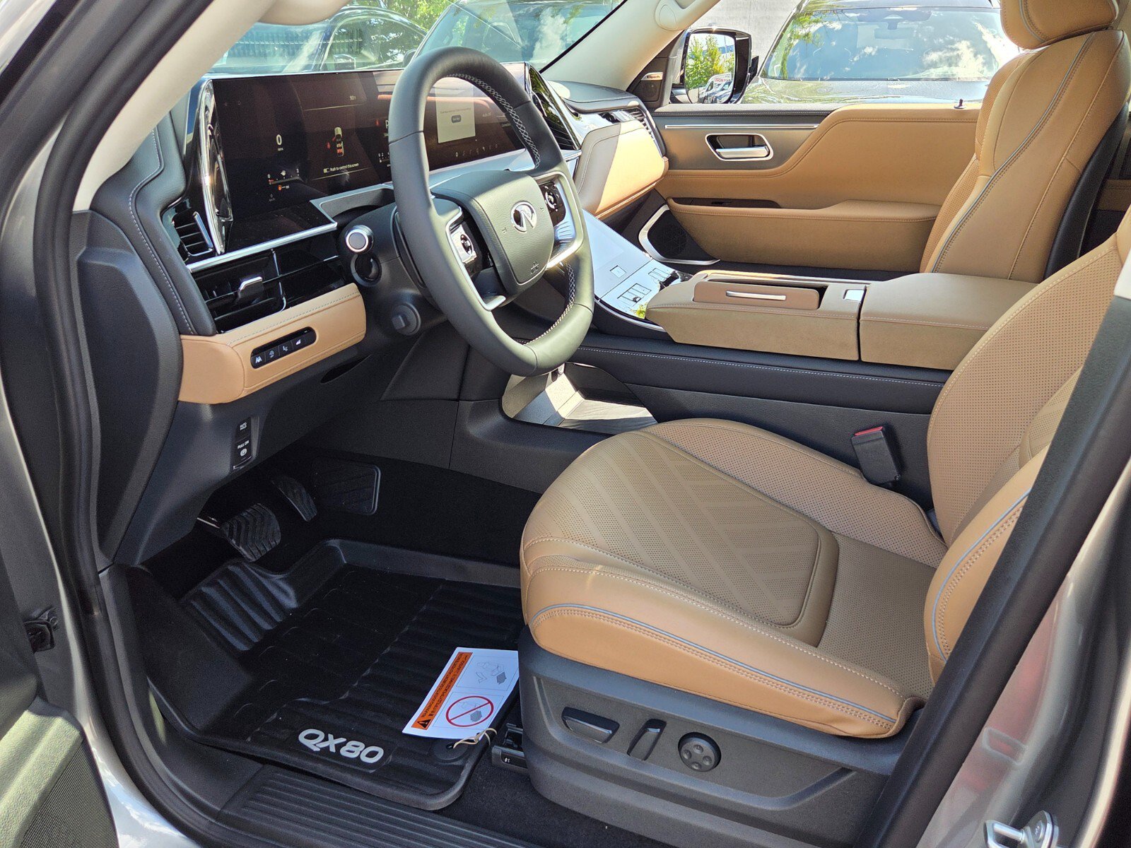 New 2027 INFINITI QX80 Luxe w/ Cargo Package RWD image 14