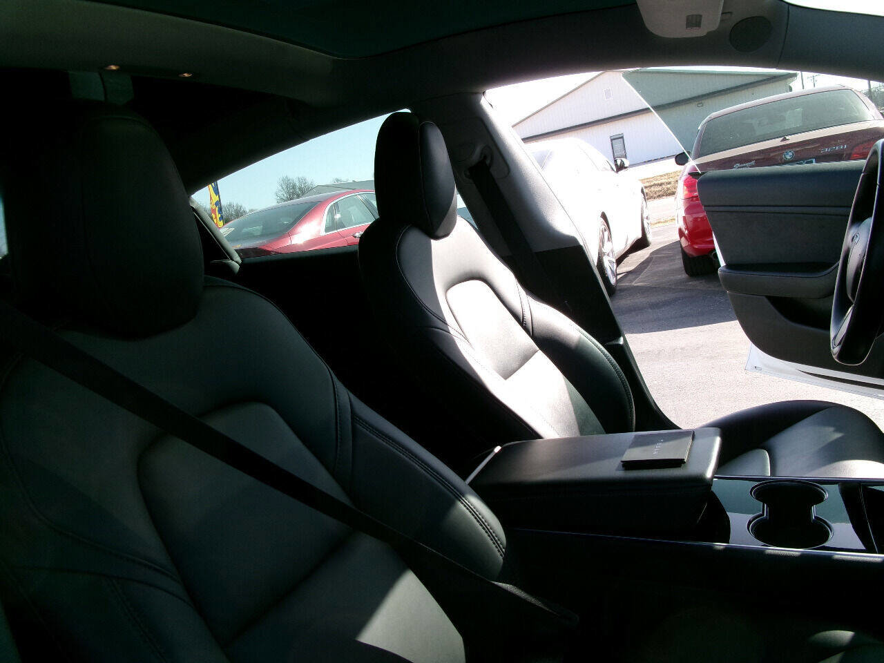 Used 2018 Tesla Model 3 Mid Range image 25