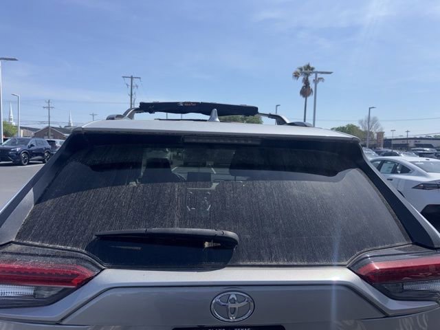 Used 2021 Toyota RAV4 XLE w/ Convenience Package image 7