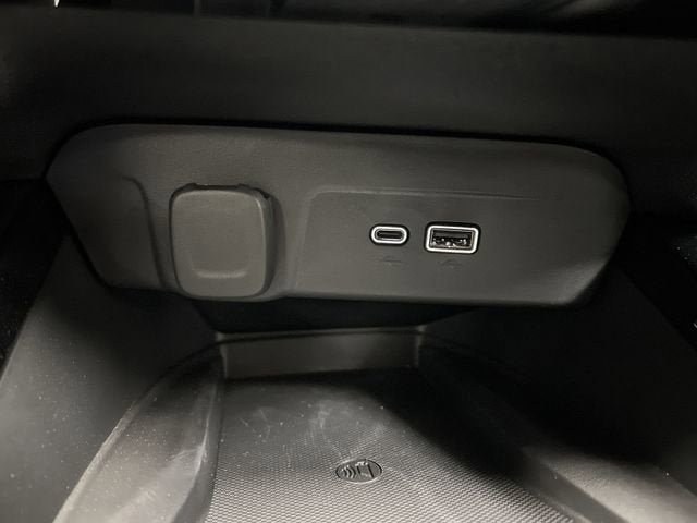 New 2026 Chevrolet Trax LT w/ Sunroof Package image 33
