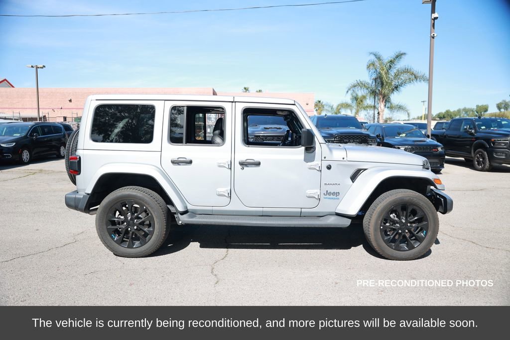 Used 2022 Jeep Wrangler Unlimited Sahara w/ Cold Weather Group image 7