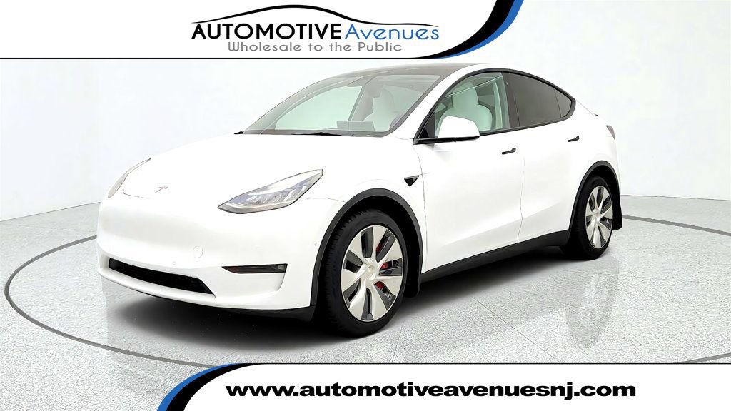 Used 2021 Tesla Model Y Long Range AWD/4WD image 1