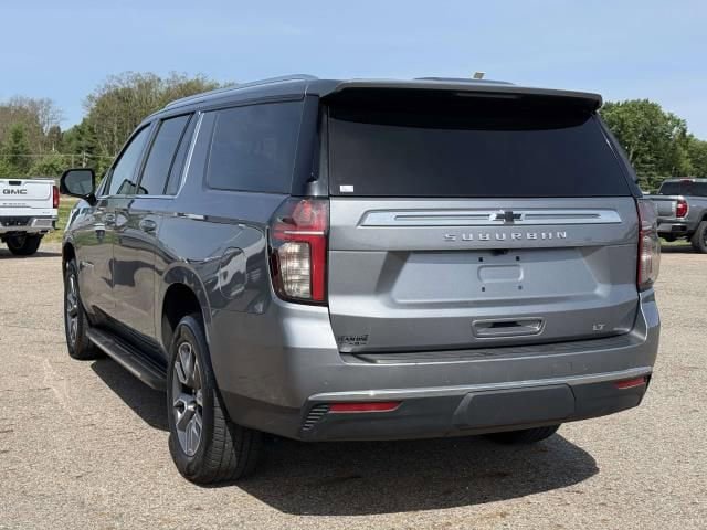 Used 2022 Chevrolet Suburban LT w/ Luxury Package AWD/4WD image 6