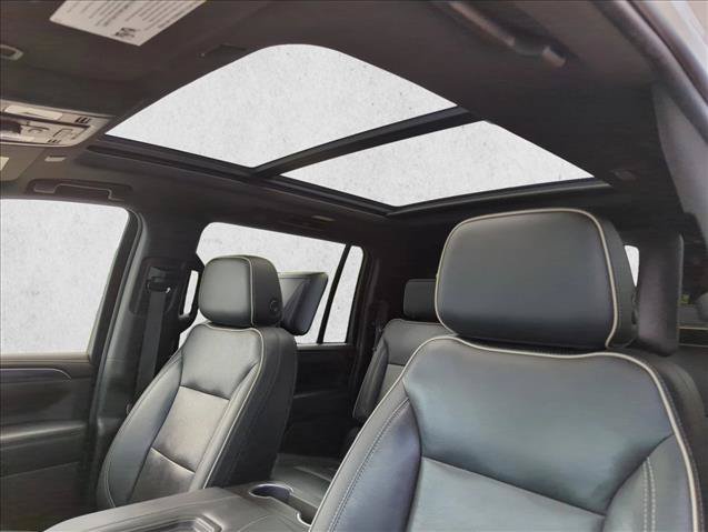 Used 2021 GMC Yukon XL SLT w/ SLT Premium Package RWD image 23