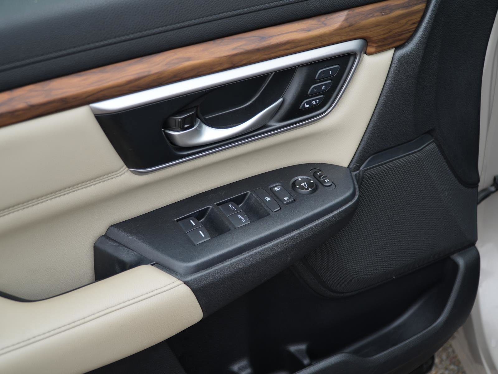 Used 2019 Honda CR-V EX-L image 14