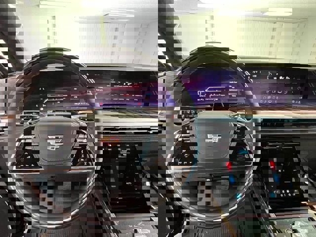 New 2026 Cadillac Escalade Platinum Sport w/ LPO, ONYX Package image 16