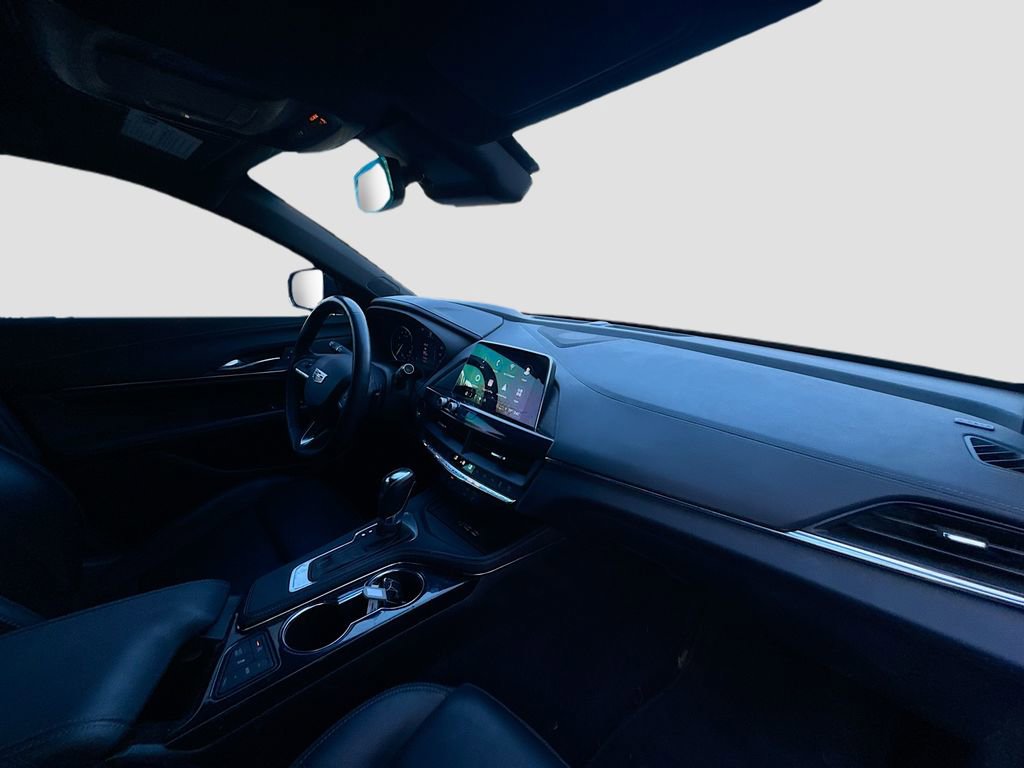 Used 2025 Cadillac CT4 Luxury image 27