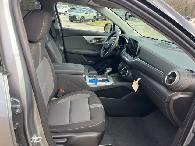 New 2026 Chevrolet Blazer LT w/ Convenience Package image 30