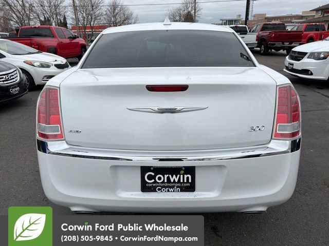Used 2013 Chrysler 300 AWD w/ Driver Convenience Group image 7