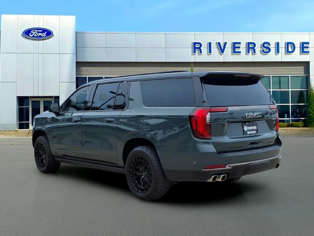 Used 2026 GMC Yukon XL AT4 Ultimate AWD/4WD image 5