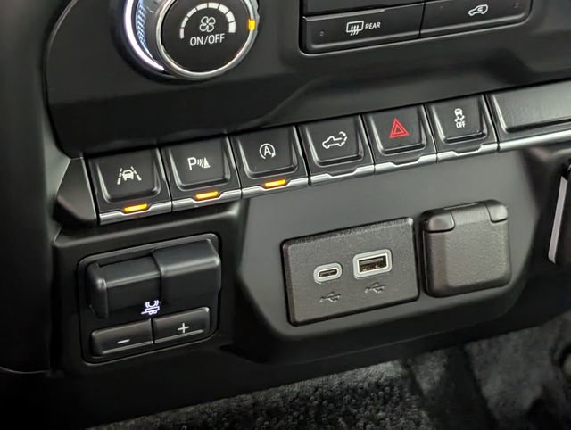 Used 2024 Chevrolet Silverado 1500 W/T w/ WT Value Package image 34