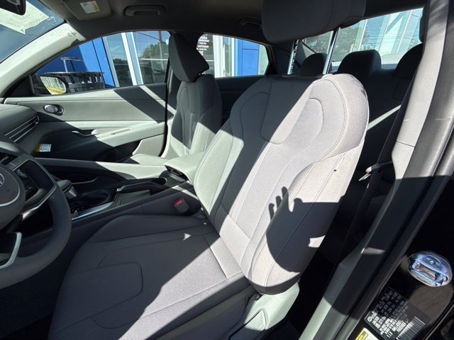New 2026 Hyundai Elantra SE FWD image 12