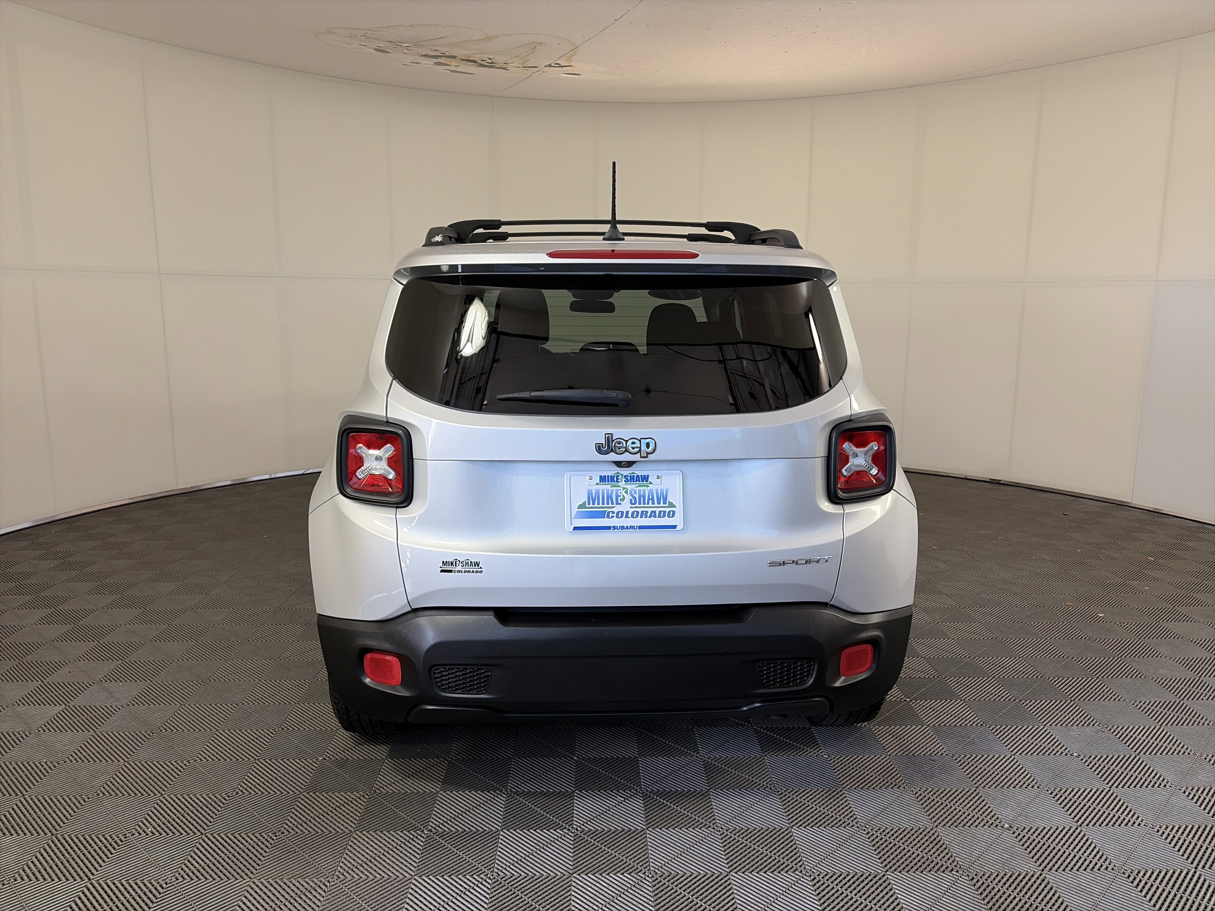 Used 2017 Jeep Renegade Sport w/ Power & Air Group image 6