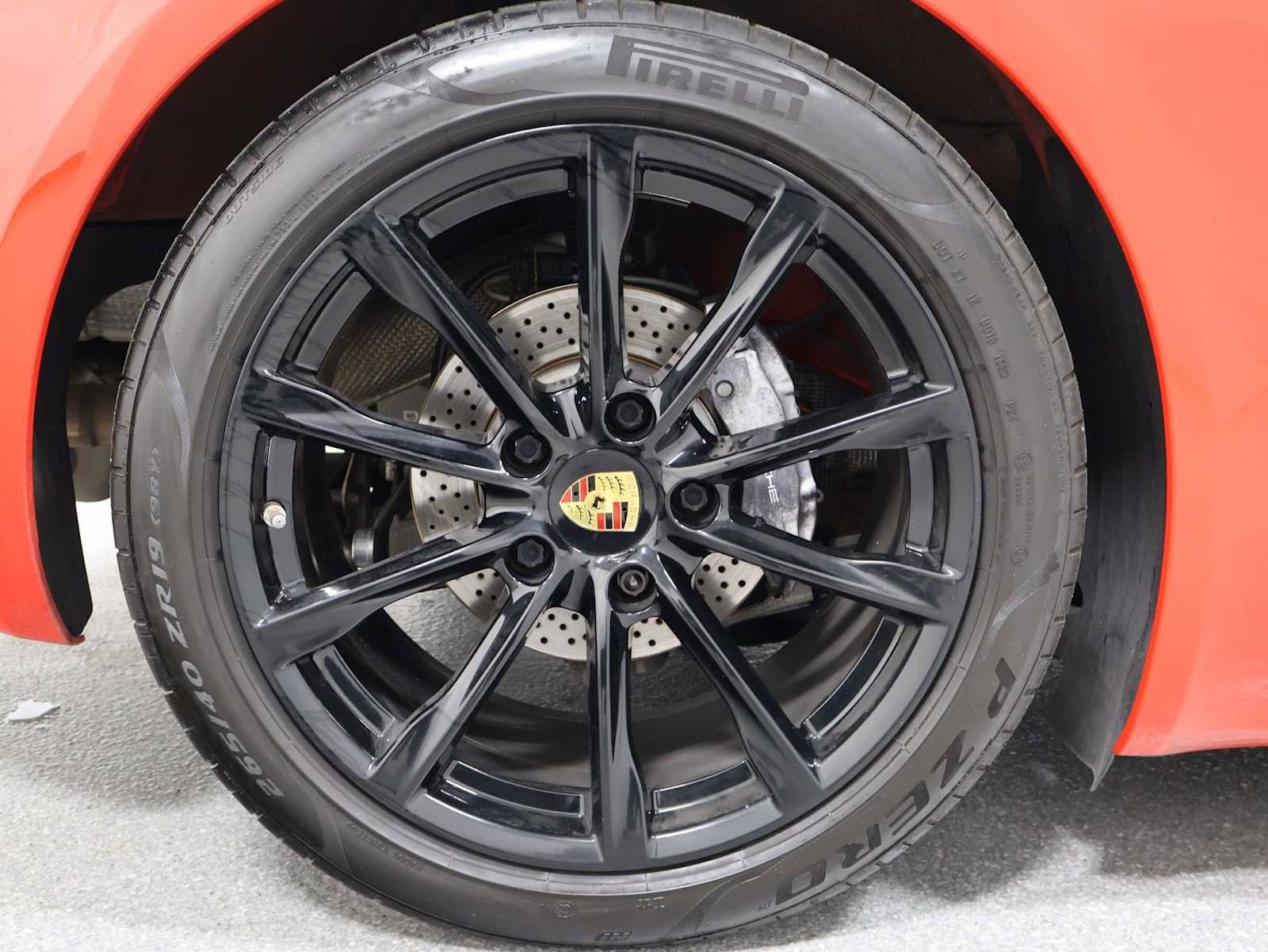 Used 2018 Porsche 718 Cayman RWD image 31