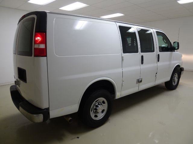 Used 2021 Chevrolet Express 2500 w/ Driver Convenience Package image 6