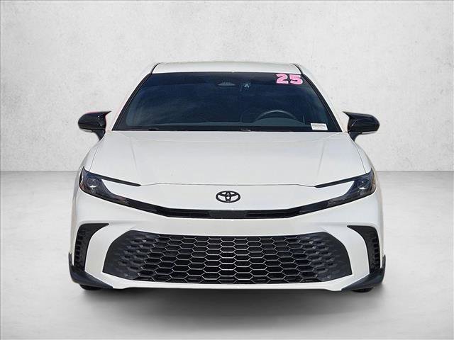Used 2025 Toyota Camry SE FWD video 2