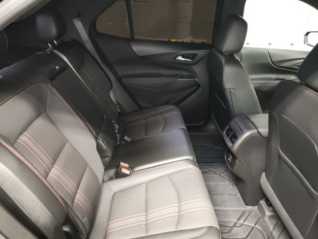 Used 2023 Chevrolet Equinox RS w/ LPO, Floor Liner Package FWD image 12