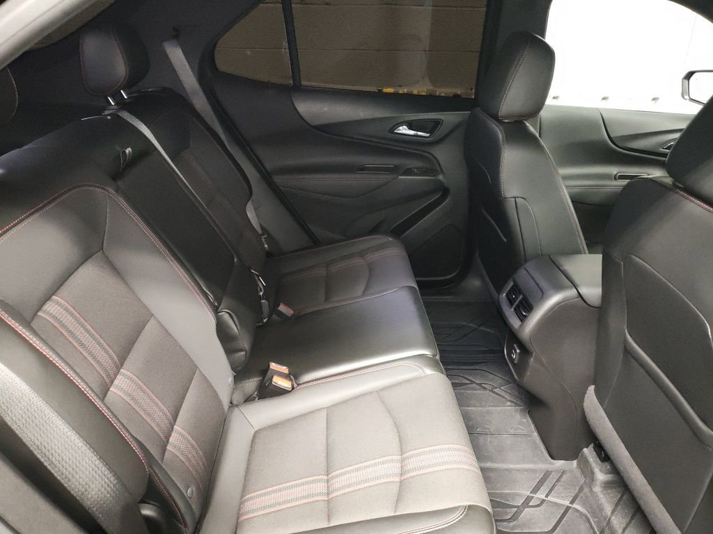 Used 2023 Chevrolet Equinox RS w/ LPO, Floor Liner Package image 12