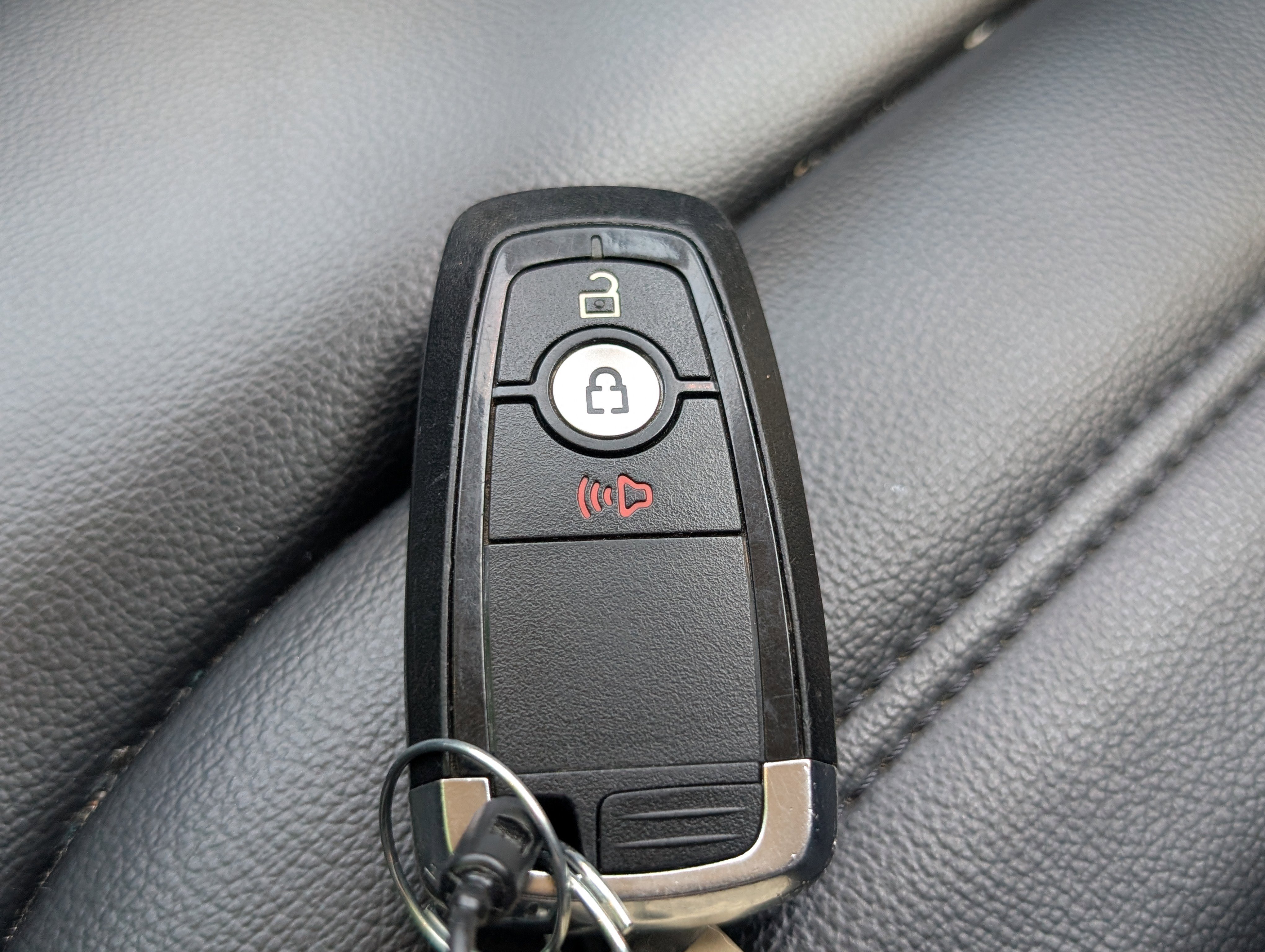 Used 2024 Ford Edge SEL AWD/4WD image 29