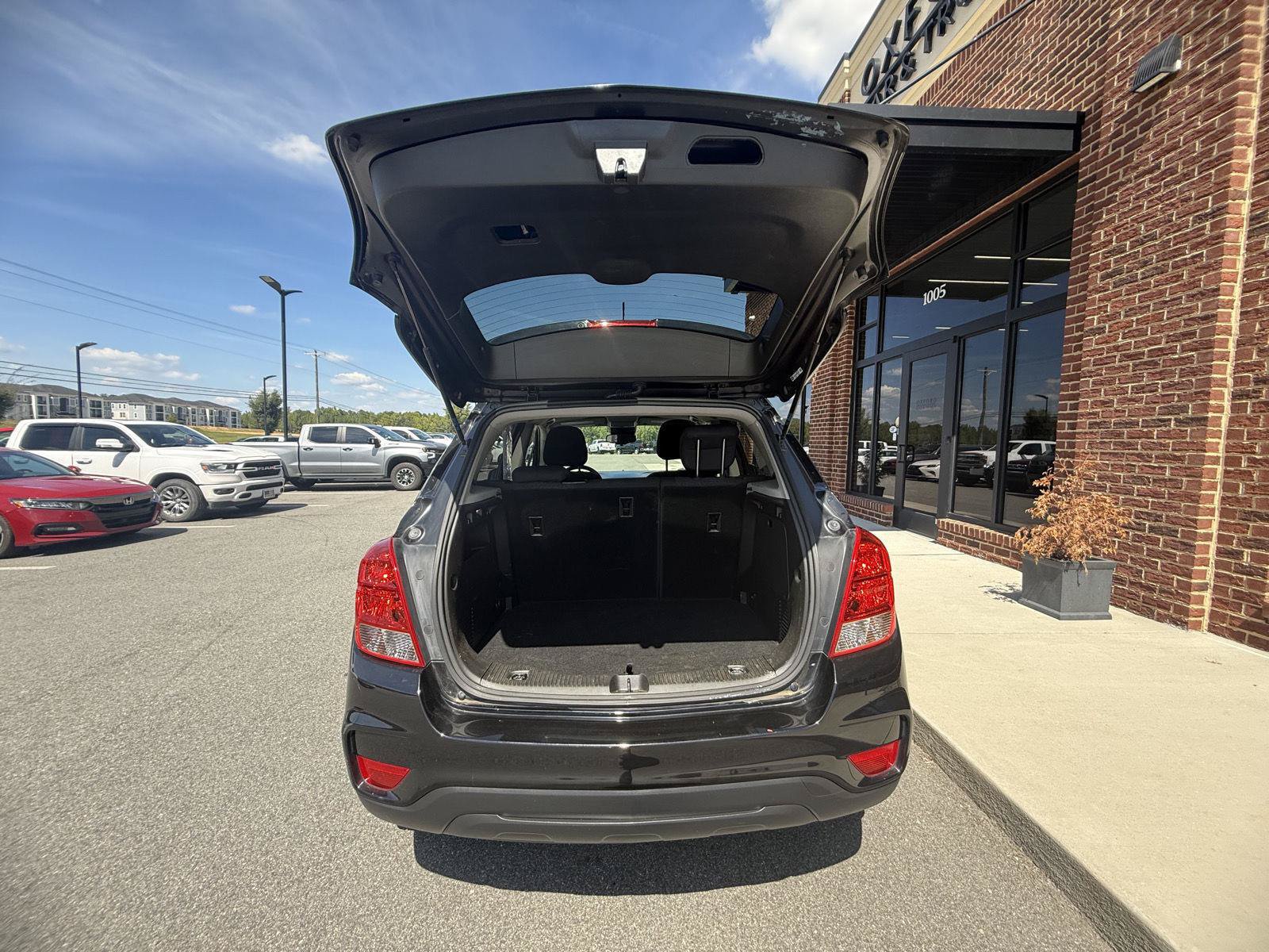 Used 2021 Chevrolet Trax LS w/ Tint and Cruise Package FWD image 22