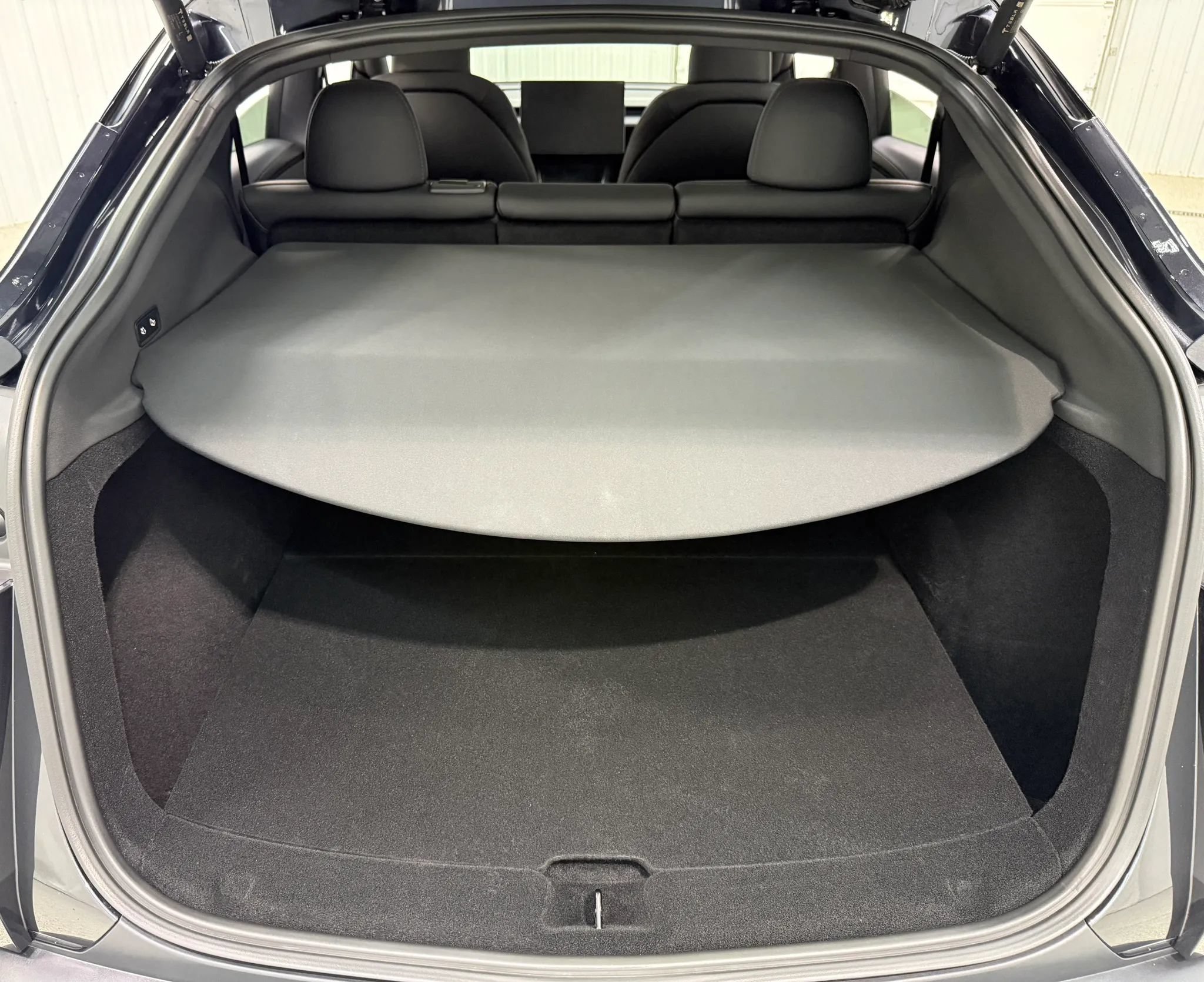 Used 2026 Tesla Model Y Long Range RWD image 18