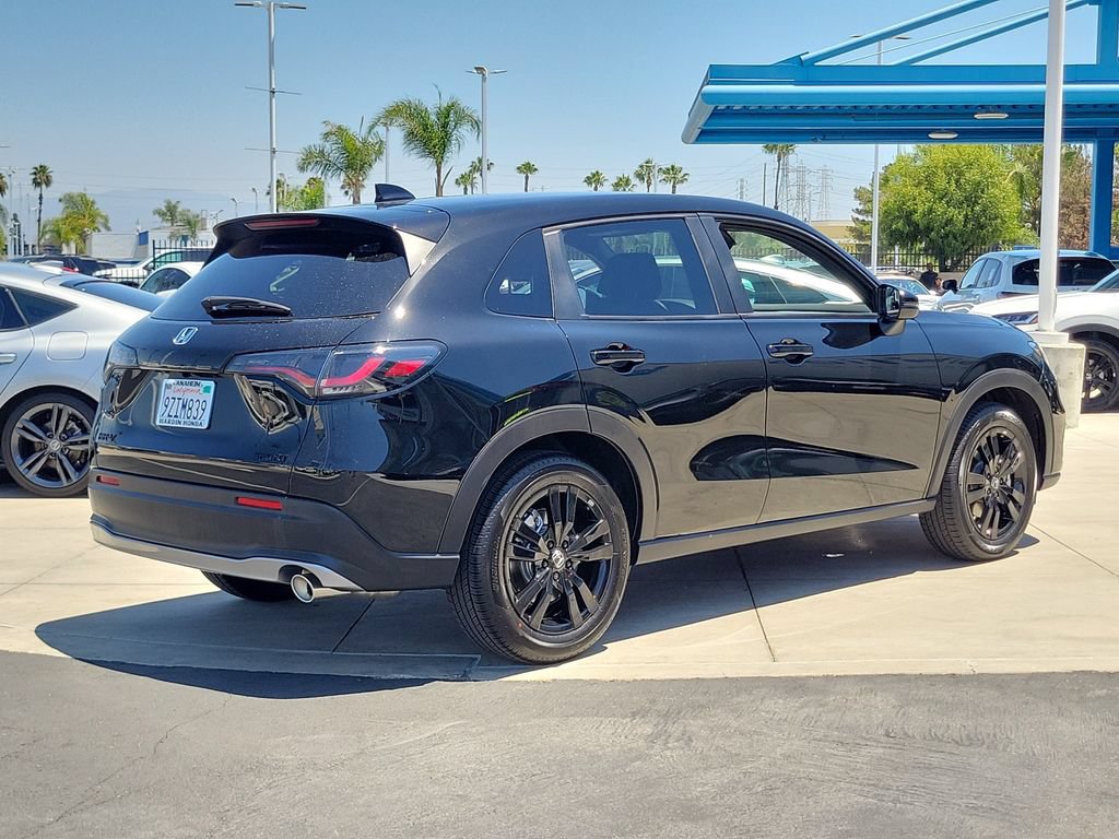 Certified 2027 Honda HR-V Sport image 5