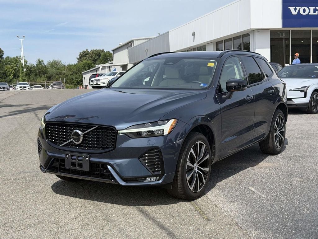 Used 2023 Volvo XC60 B5 Plus w/ Climate Package AWD/4WD image 23