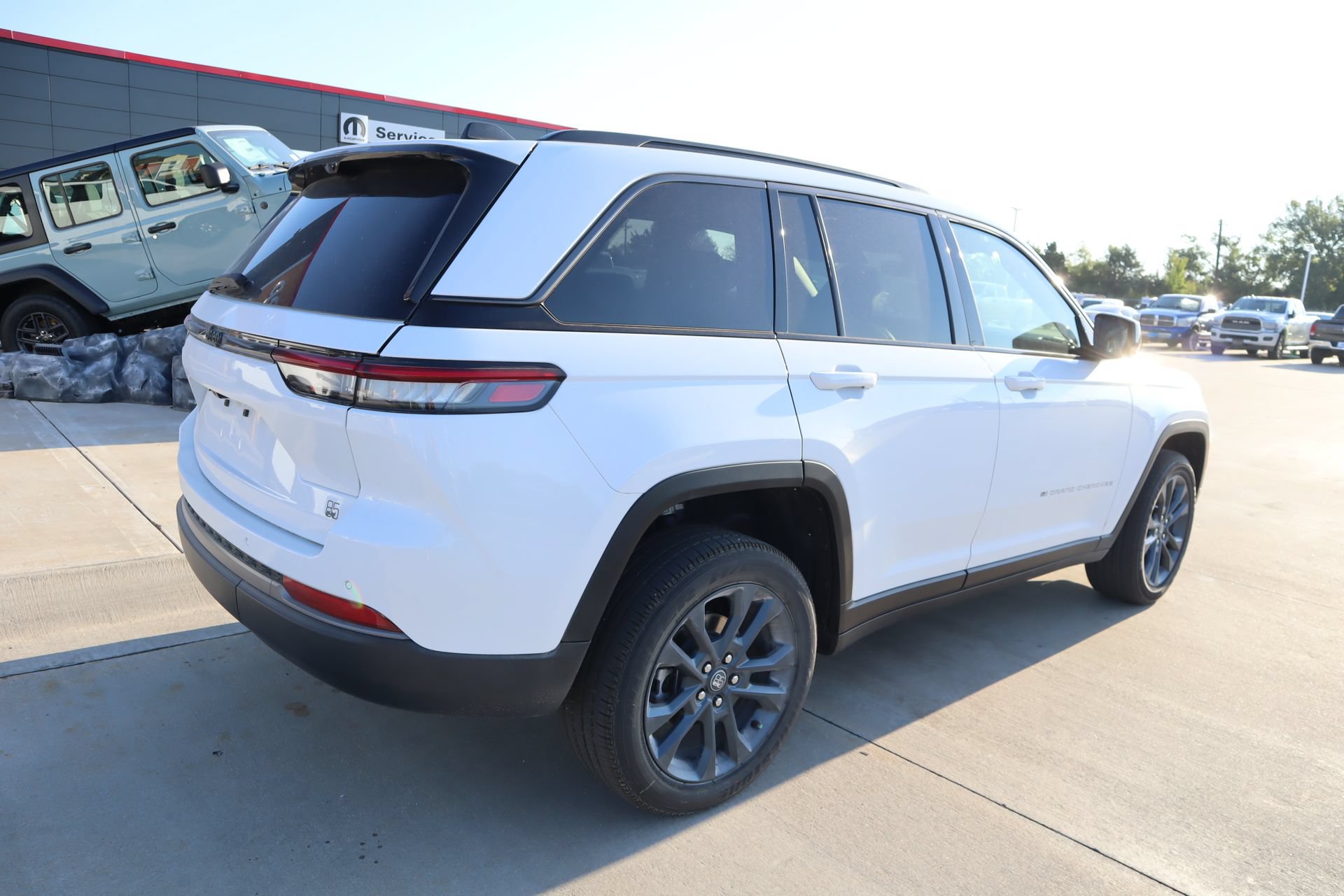 New 2026 Jeep Grand Cherokee Limited AWD/4WD image 22