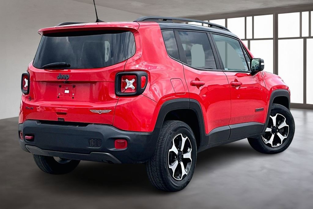 Used 2019 Jeep Renegade Trailhawk w/ UConnect 8.4 Nav Group AWD/4WD image 4