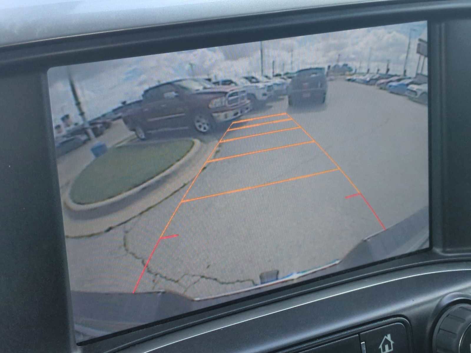 Used 2015 Chevrolet Silverado 2500 LT w/ LT Convenience Package image 14