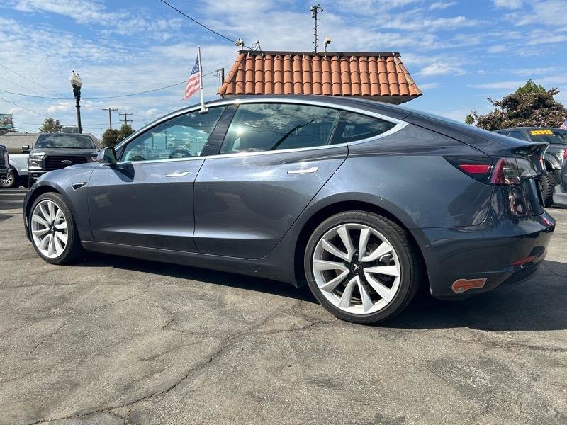 Used 2020 Tesla Model 3 Standard Range Plus image 5