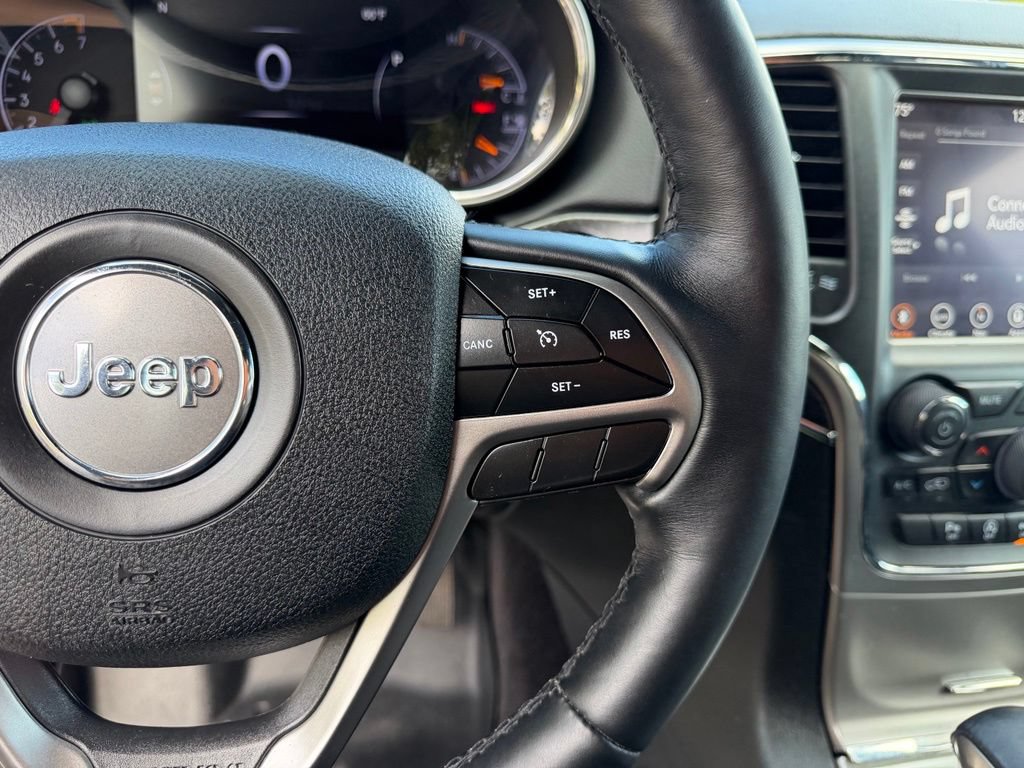 Used 2018 Jeep Grand Cherokee Limited w/ Trailer Tow Group IV AWD/4WD image 17