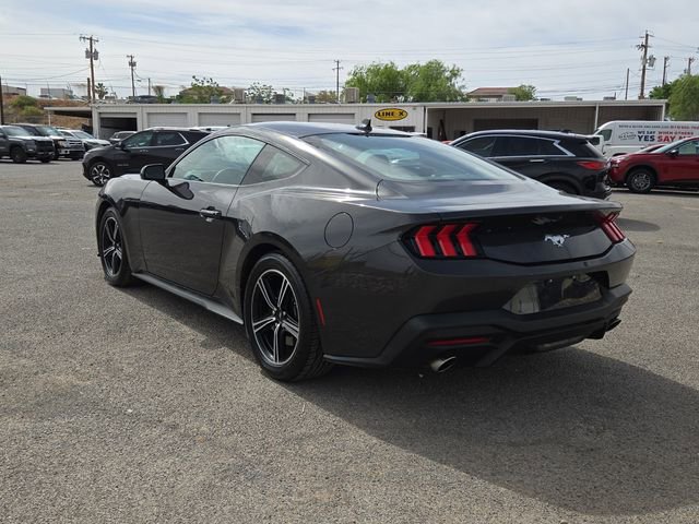 Used 2024 Ford Mustang Coupe RWD image 4
