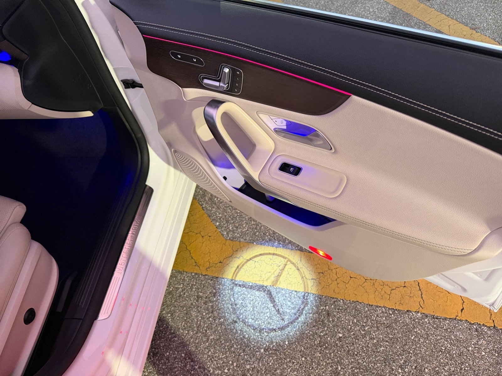 Used 2022 Mercedes-Benz CLA 250 image 22