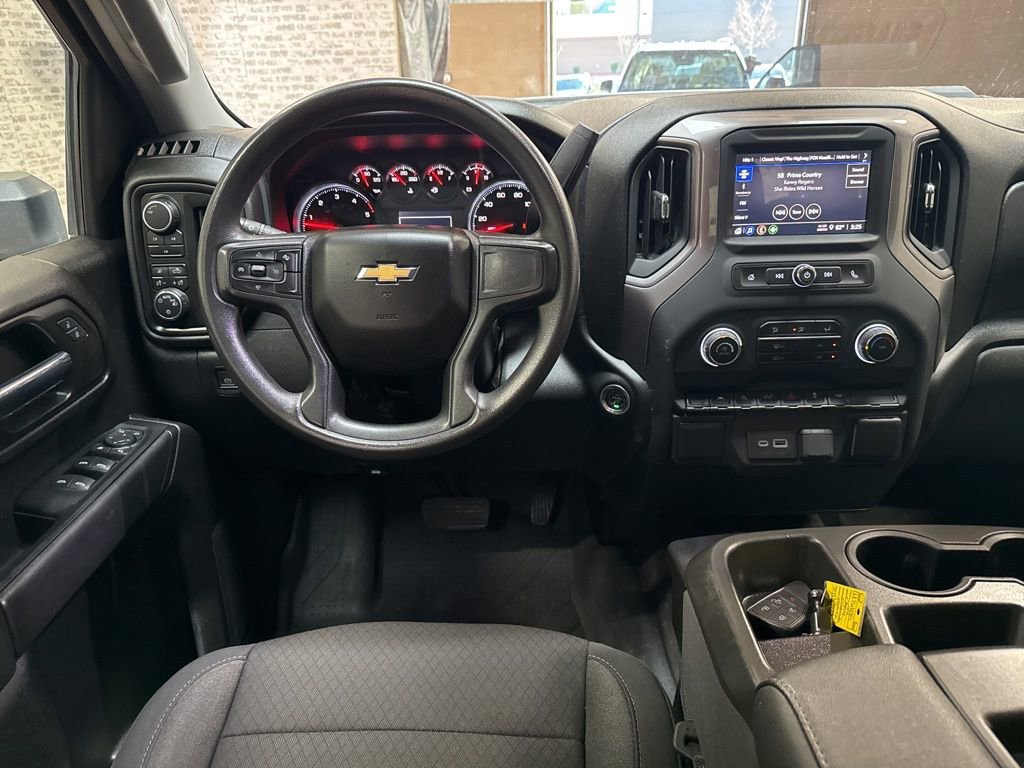 Used 2024 Chevrolet Silverado 2500 Custom w/ Custom Value Package image 18