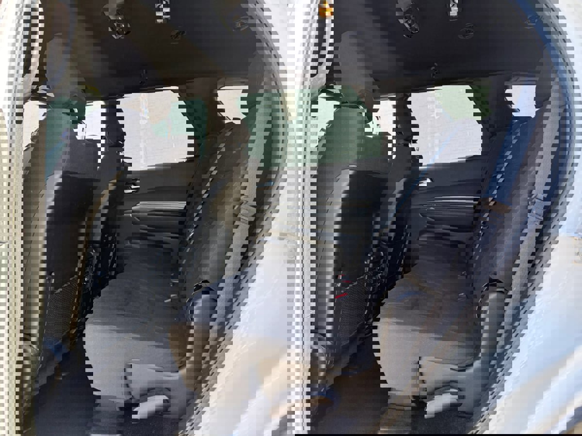 Used 2024 Dodge Durango SXT image 17