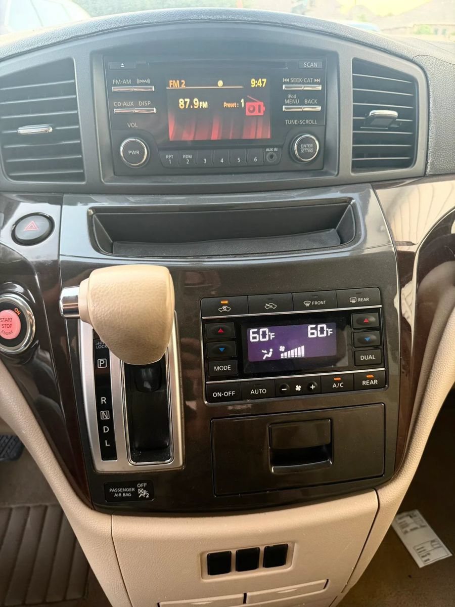 Used 2012 Nissan Quest SV FWD image 9