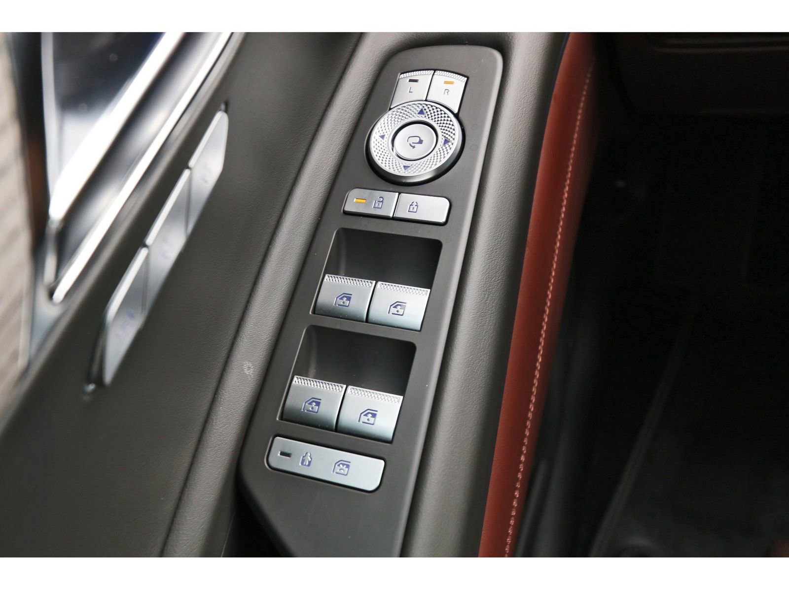 Used 2025 Genesis GV80 3.5T Prestige AWD/4WD image 22