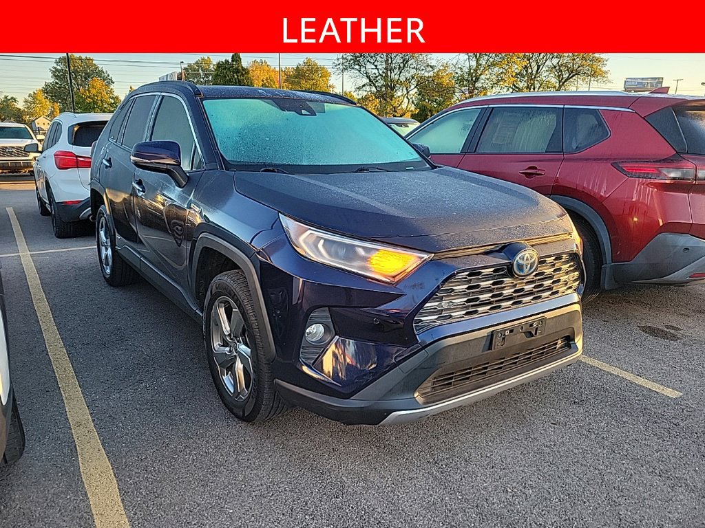 Used 2020 Toyota RAV4 Limited w/ Limited Grade Weather Package AWD/4WD image 3