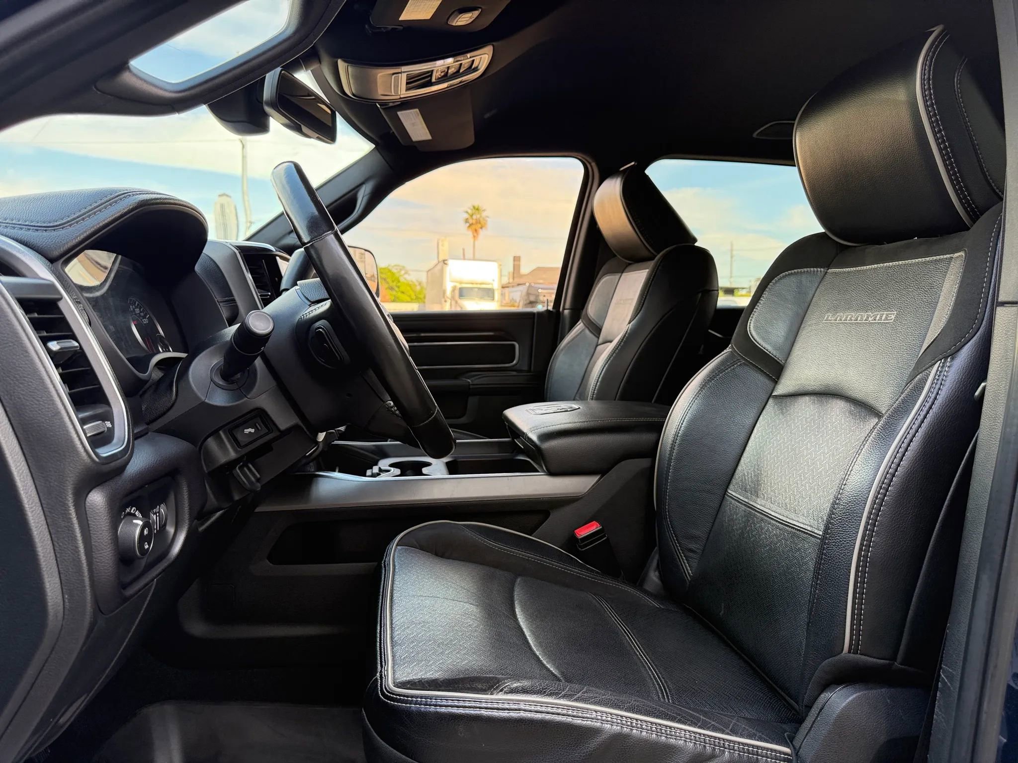 Used 2022 RAM 3500 Laramie image 12