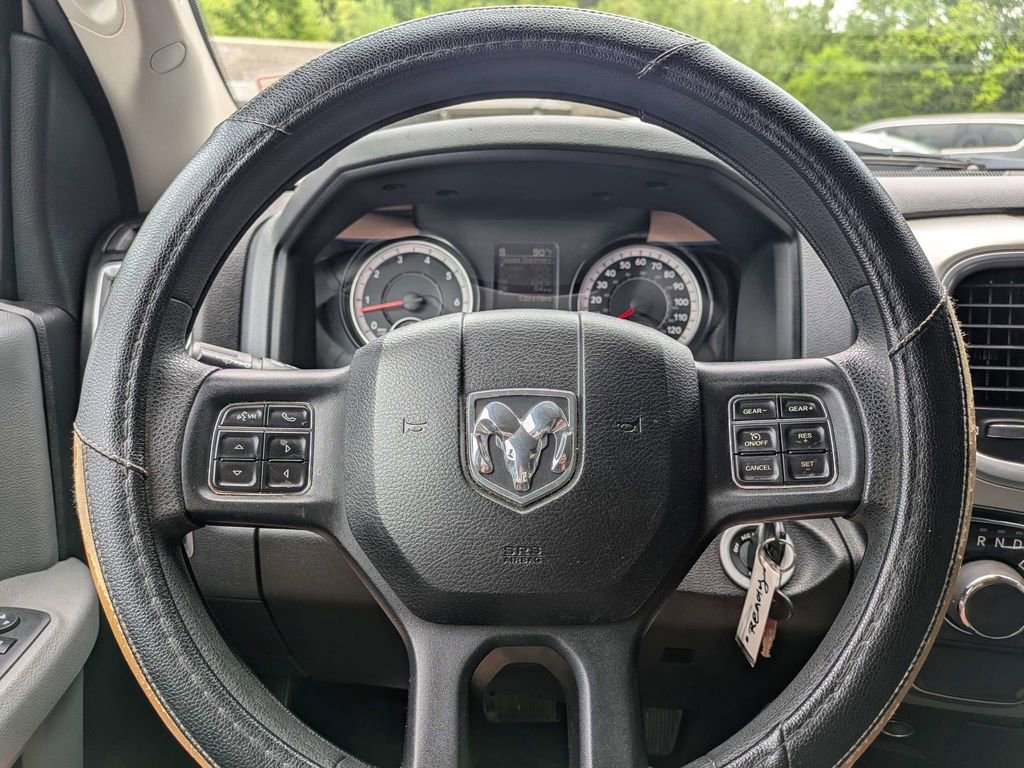 Used 2020 RAM 1500 Classic SLT RWD image 25
