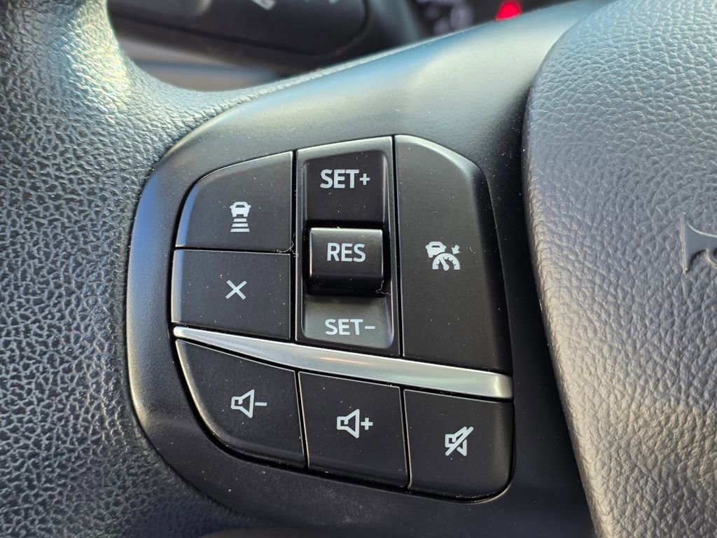 Used 2020 Ford Escape SE image 16