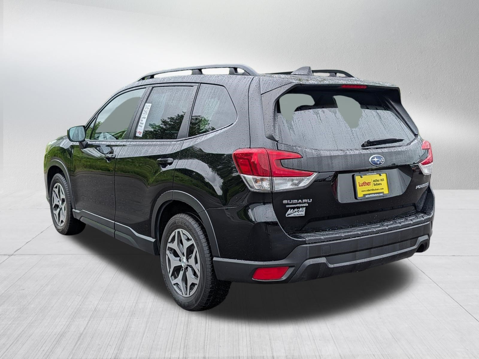 Used 2023 Subaru Forester Premium AWD/4WD image 5