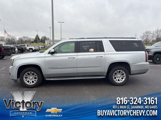 Used 2017 GMC Yukon XL SLT image 1