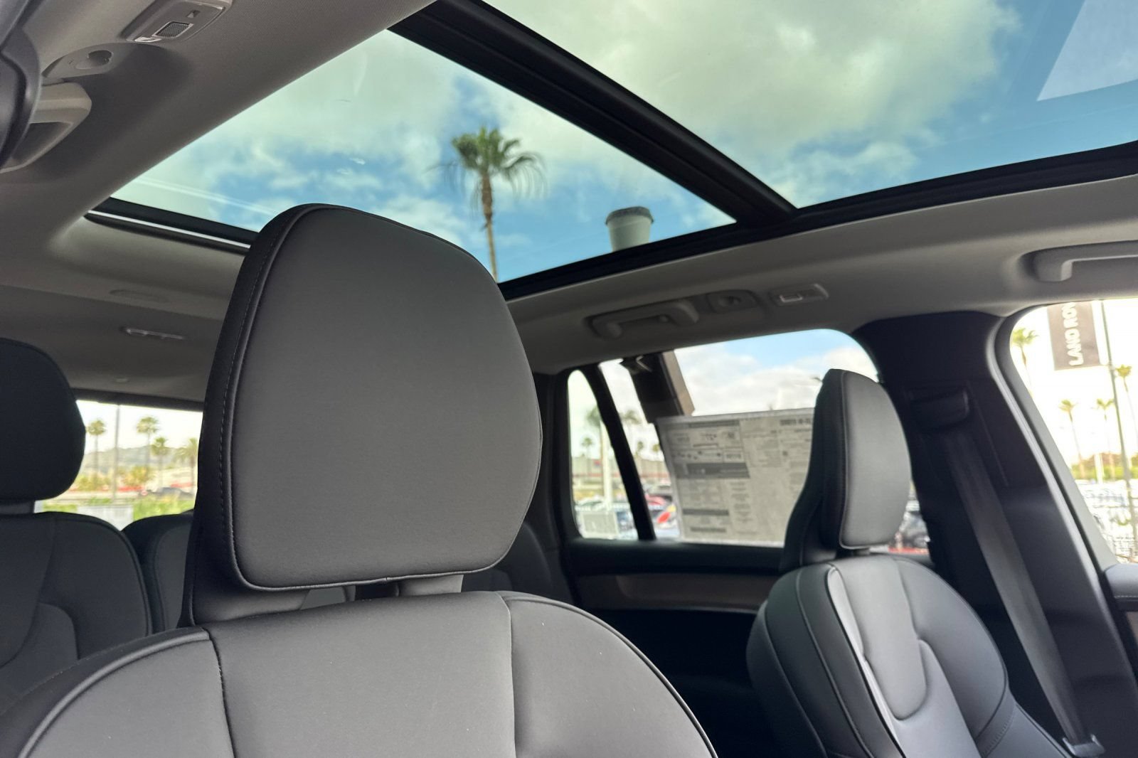New 2026 Volvo XC90 T8 Plus w/ Protection Package AWD/4WD image 18