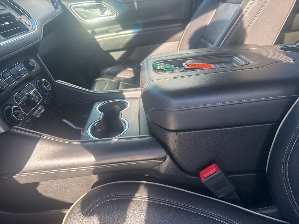 Used 2023 Chevrolet Suburban Premier image 21