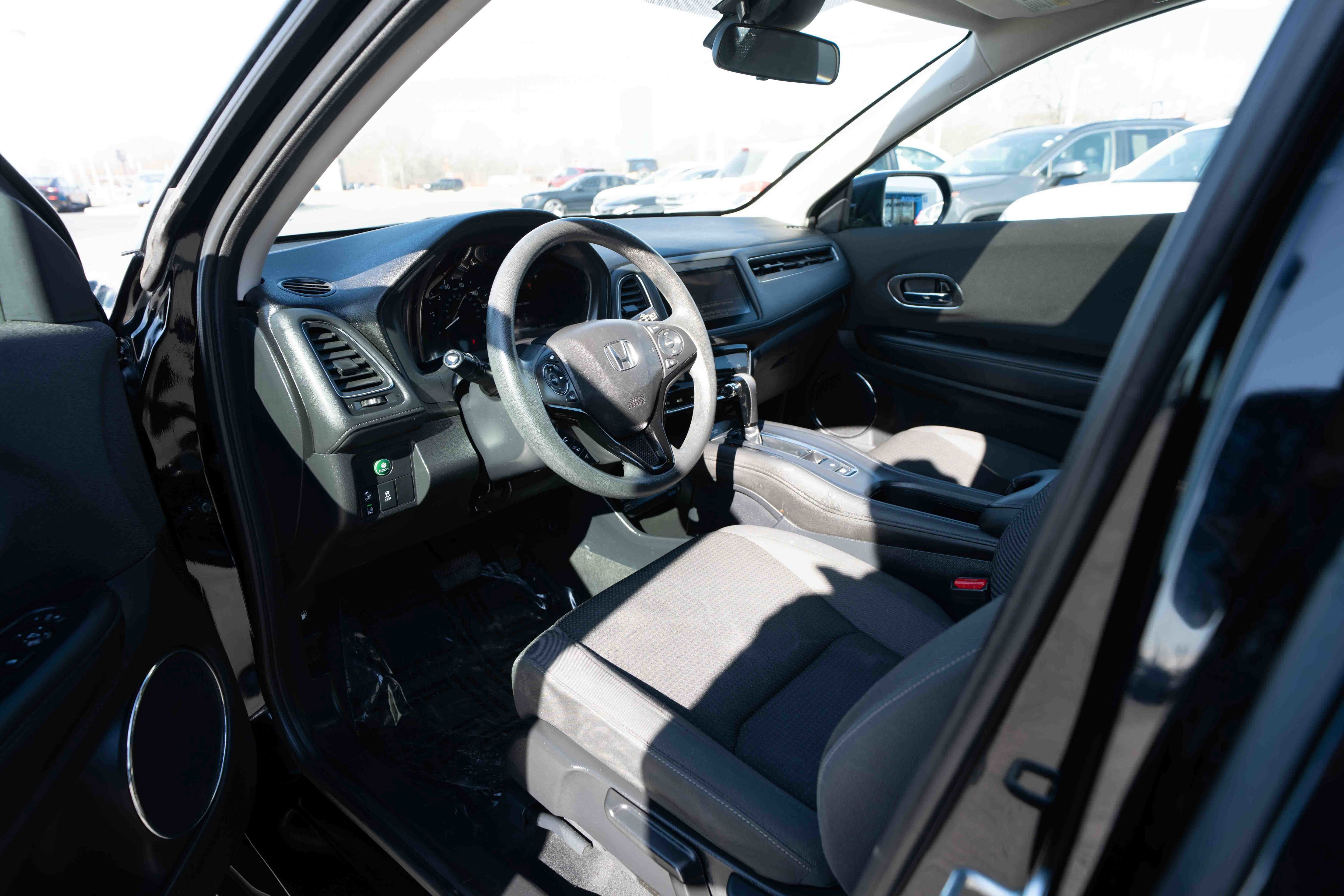 Used 2022 Honda HR-V EX image 8