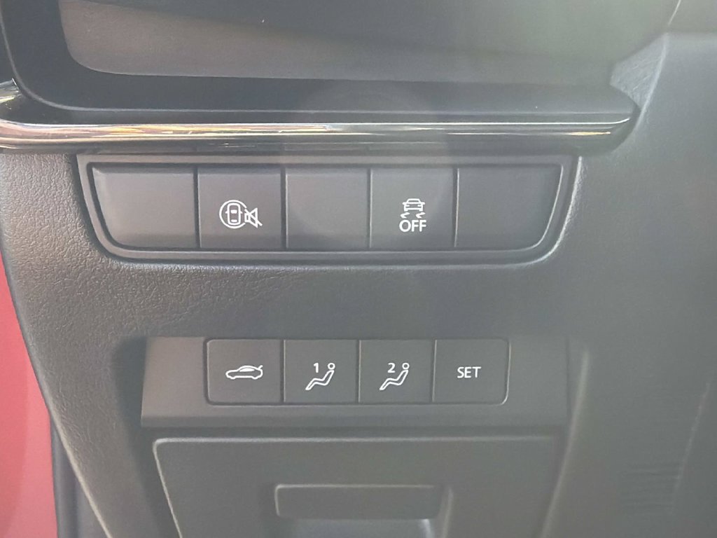 Used 2024 MAZDA MAZDA3 s FWD image 23