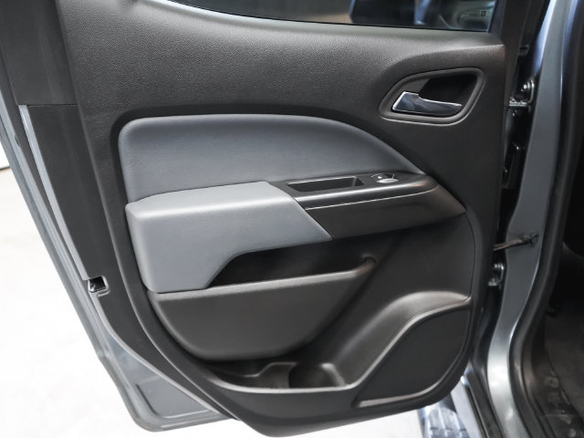 Used 2020 Chevrolet Colorado Z71 AWD/4WD image 12